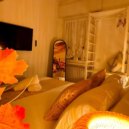 2 Steps By The * Mandello del Lario