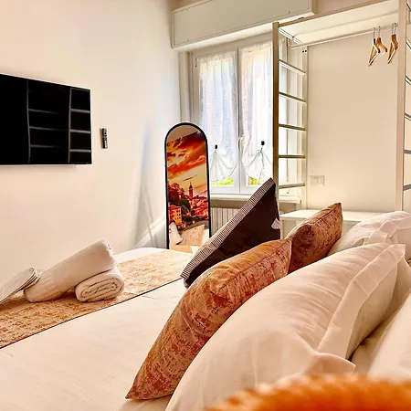 2 Steps By The Daire